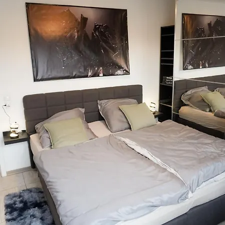 M House Do Mit Balkon & Self Check-in דירה